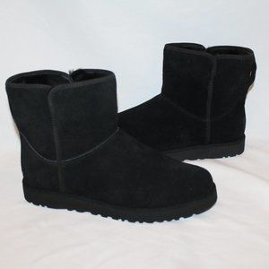UGG‎ WOMEN'S CORY SUEDE SHEARLING LINED MINI BOOTS BLACK 9 FLOOR MODEL
